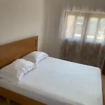 Delvina Penthouse Lägenhet