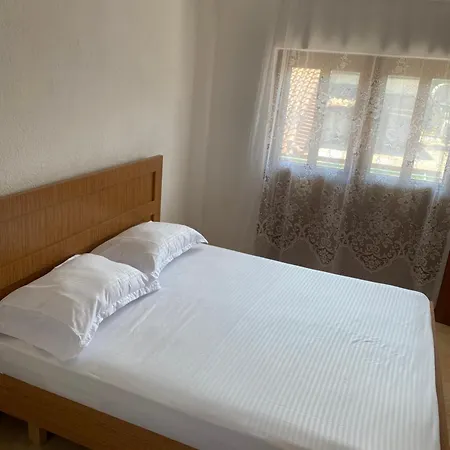 Delvina Penthouse Apartman